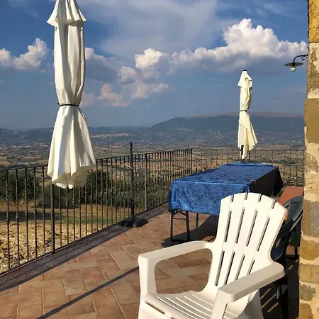 ベッド・アンド・ブレックファスト Madonna Del Latte Cannara