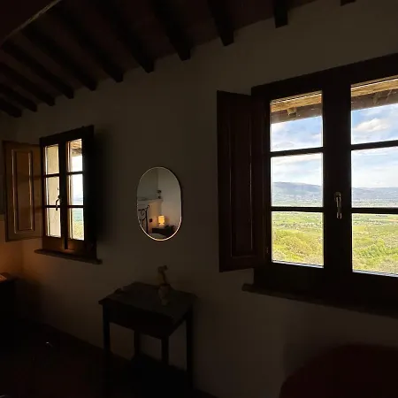 ベッド・アンド・ブレックファスト Madonna Del Latte Cannara