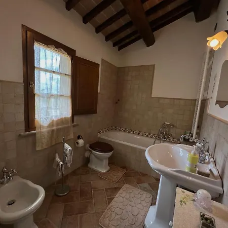 Madonna Del Latte Cannara